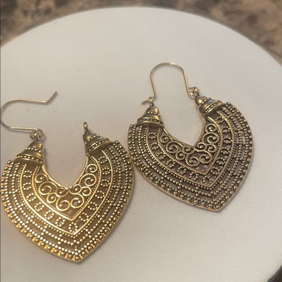 Elegant Gold Dangle Earrings - Picture 7 of 10